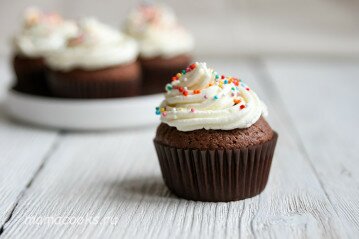 Что приготовить детям? Шоколадные капкейки на день рождения ребенка