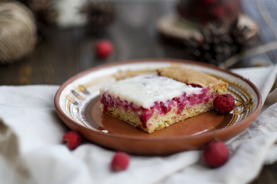 Брусничный пирог