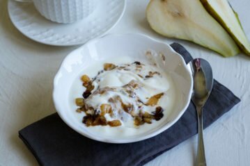 Салат со свеклой и черносливом - шаг 1